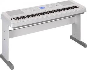 YAMAHA DGX 660  pianoforte digitale con arranger white